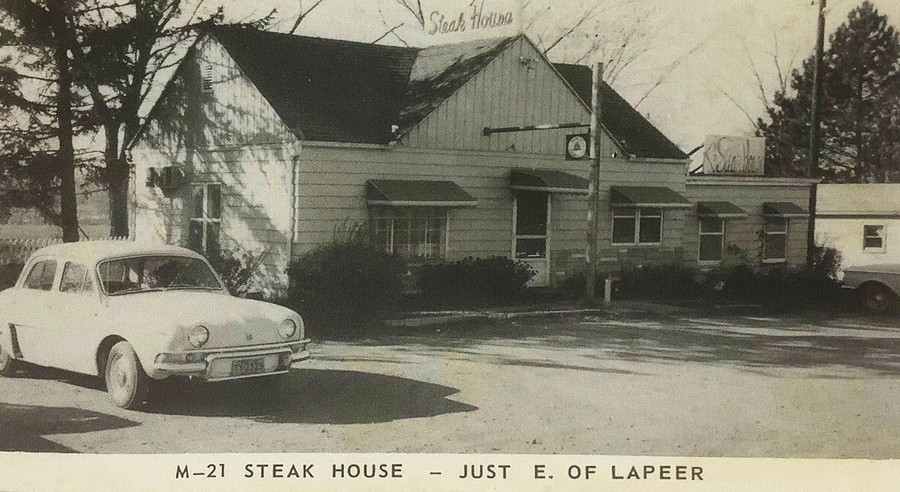 M-21 Steak House (Hitch N Post Bar & Grill) - Postcard